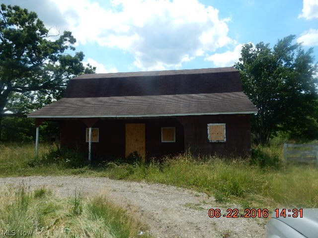8391 Cox Road Windsor, OH 44099 - Photo 3 of 27 Gallery Image 3