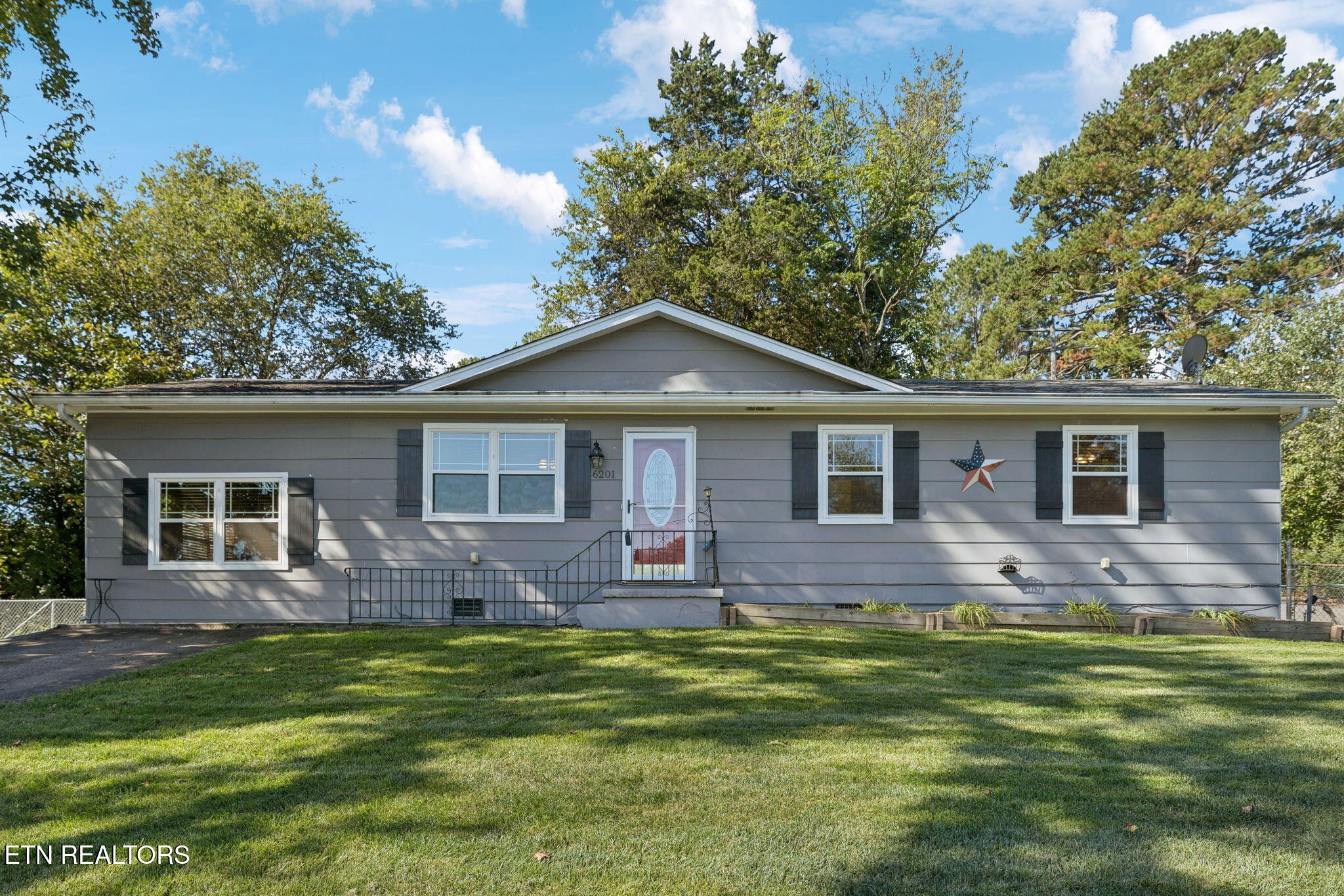 6201 Moore Road, Unit 1 Knoxville, TN 37920 - Photo 1 of 48 Gallery Image 1