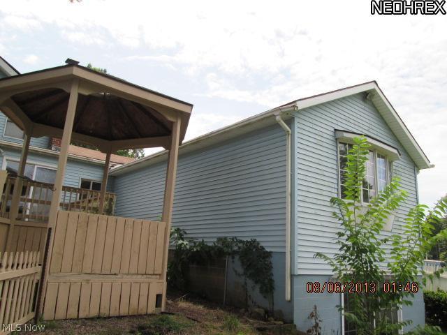 1115 Krumroy Road Akron, OH 44306 - Photo 22 of 25