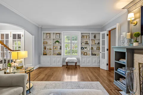 $1,795,000 | 2530 Kenilworth Avenue, Wilmette, IL 60091