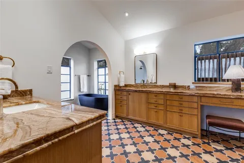 $2,600,000 | 1308 San Rafael Drive, Dallas, TX 75218