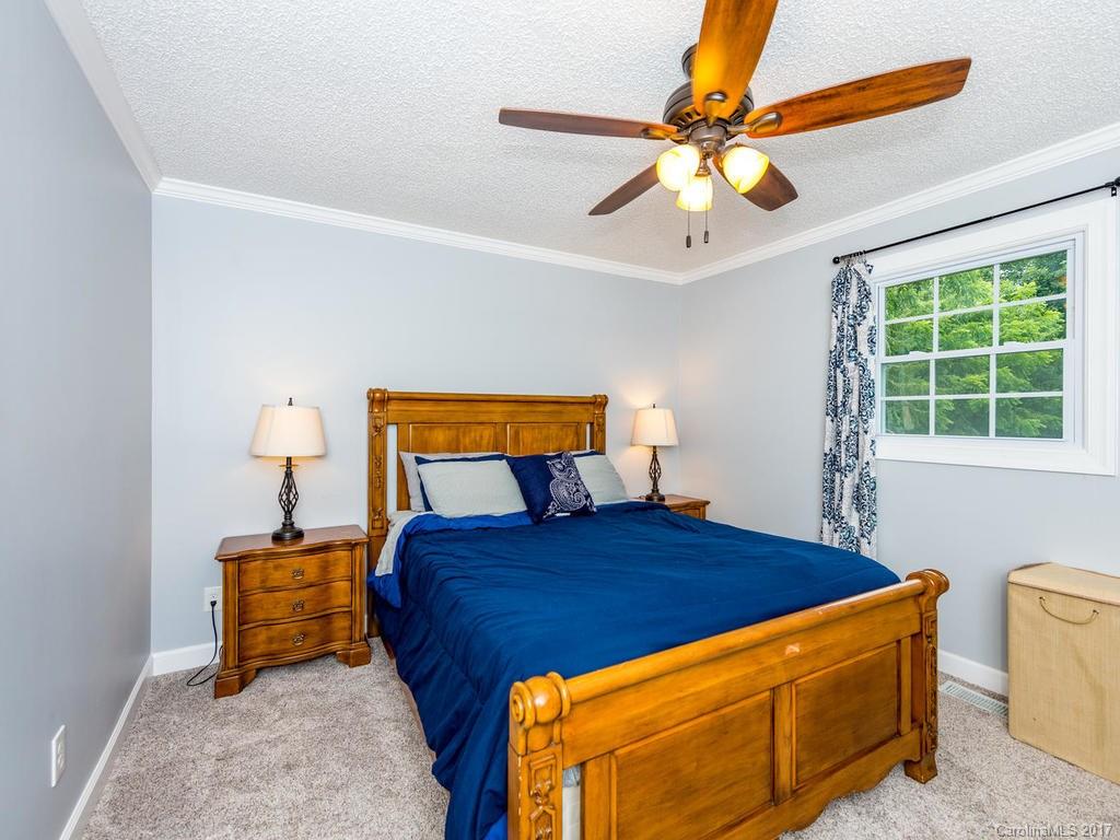 78 Church Road Fairview, NC 28730 - Photo 11 of 23 Gallery Image 11