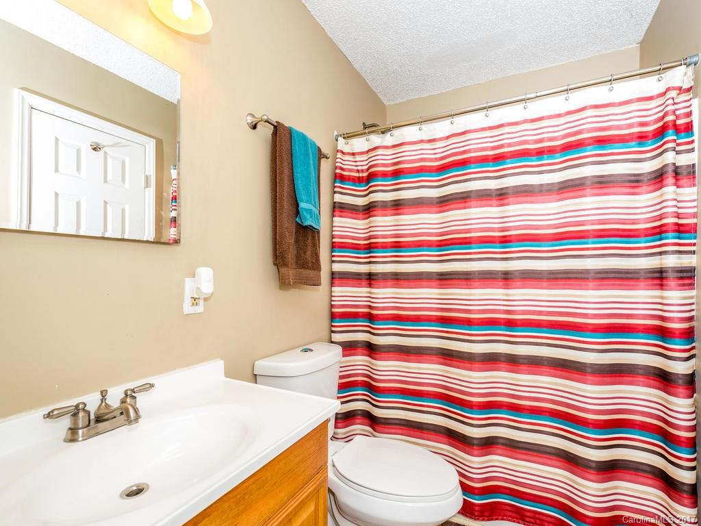 78 Church Road Fairview, NC 28730 - Photo 16 of 23 Gallery Image 16