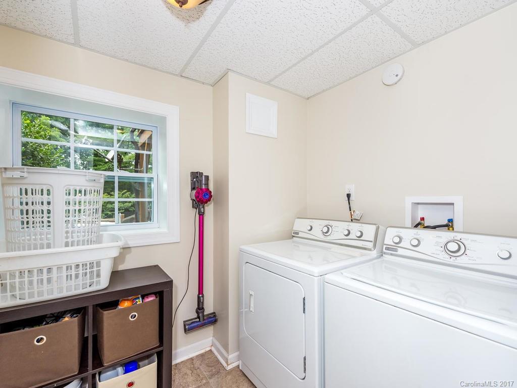 78 Church Road Fairview, NC 28730 - Photo 20 of 23 Gallery Image 20