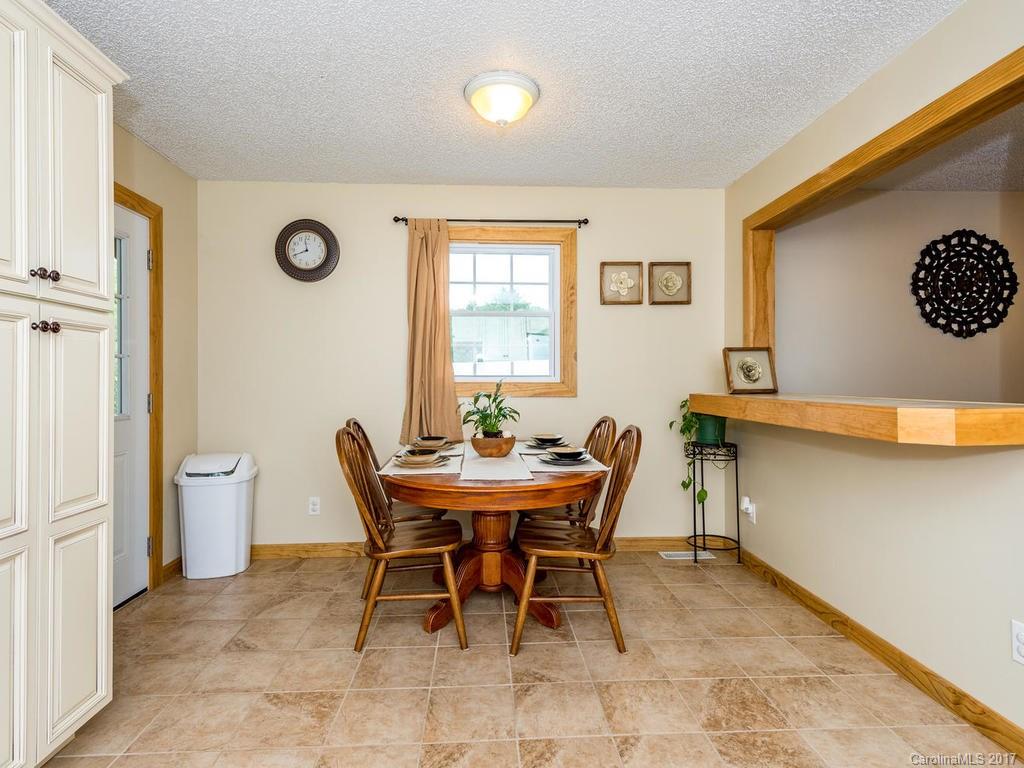 78 Church Road Fairview, NC 28730 - Photo 7 of 23 Gallery Image 7