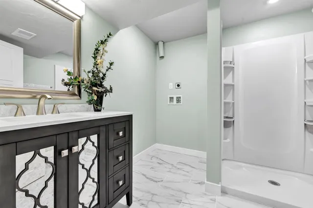 $375,000 | 10892 Stage Road, Brussels, WI 54204