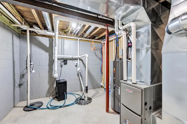 $375,000 | 10892 Stage Road, Brussels, WI 54204