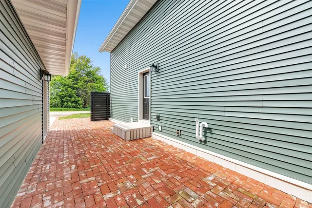 $375,000 | 10892 Stage Road, Brussels, WI 54204