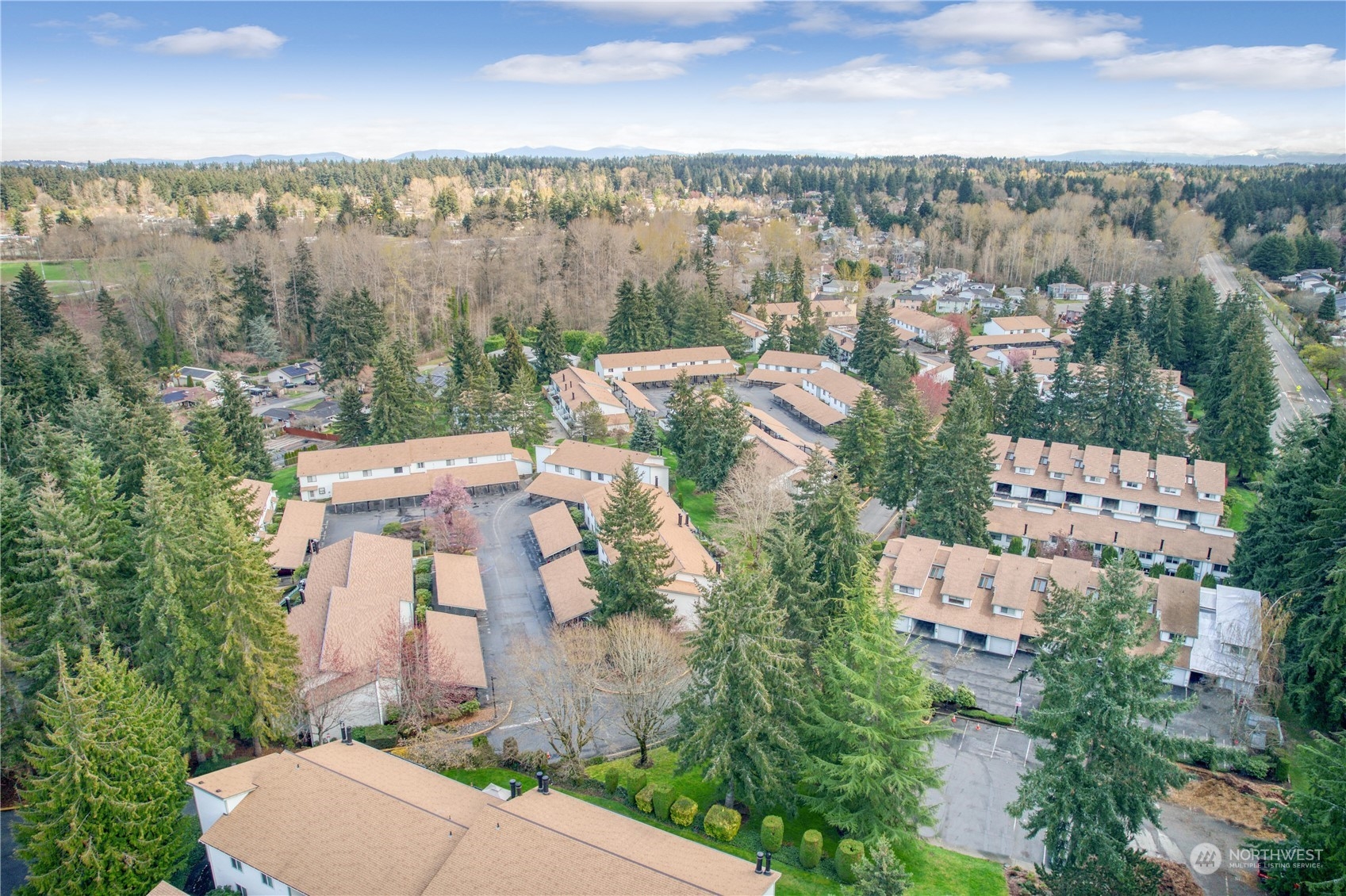 2003 Southwest 318th Place, Unit D8 Federal Way, WA 98023 - Photo 24 of 35 an aerial view of multiple house