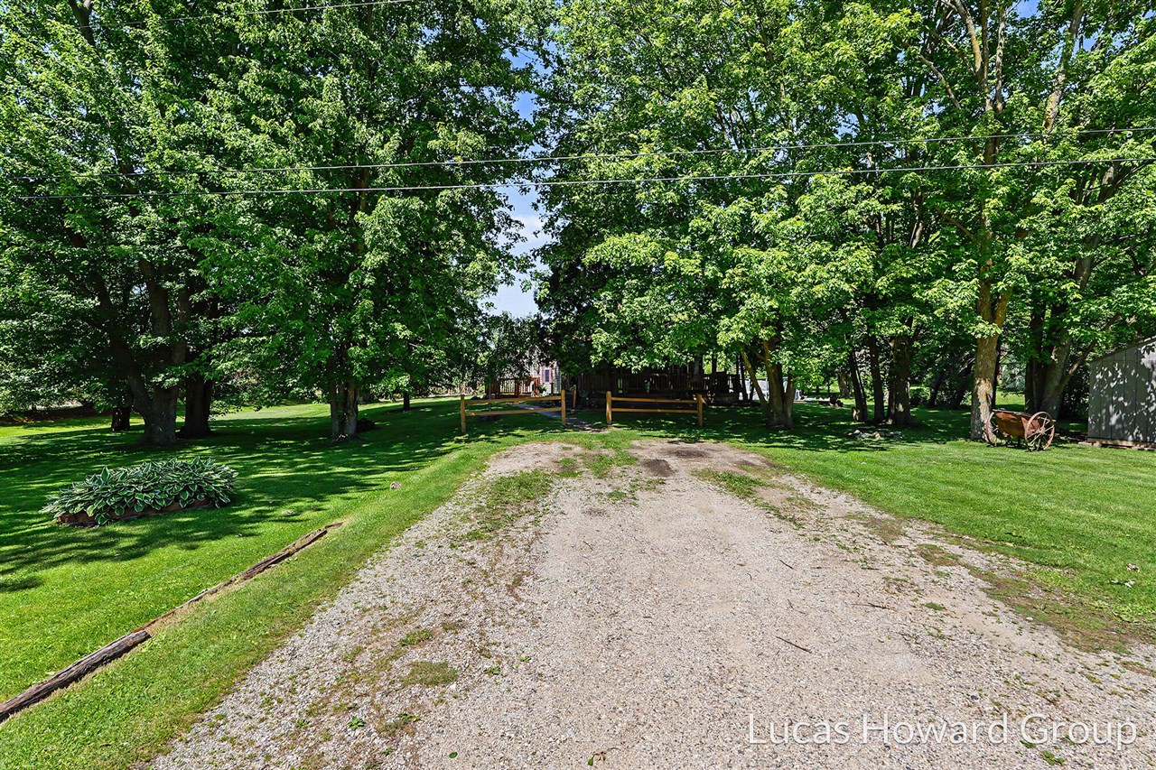 8746 South Shepherd Road Shepherd, MI 48883 - Photo 24 of 27 Gallery Image 24