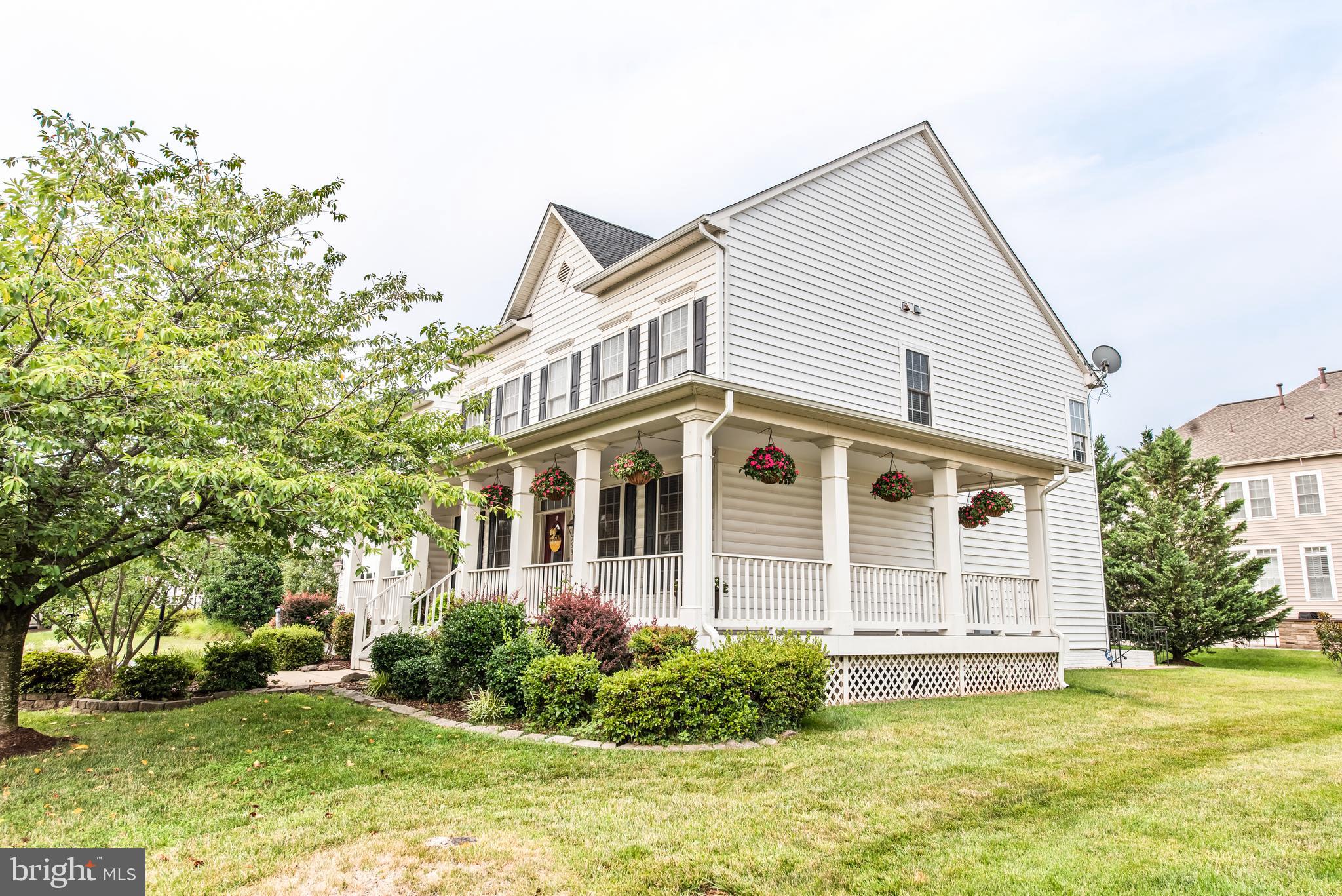 24793 Shells Way Aldie, VA 20105 - Photo 1 of 35 Gallery Image 1