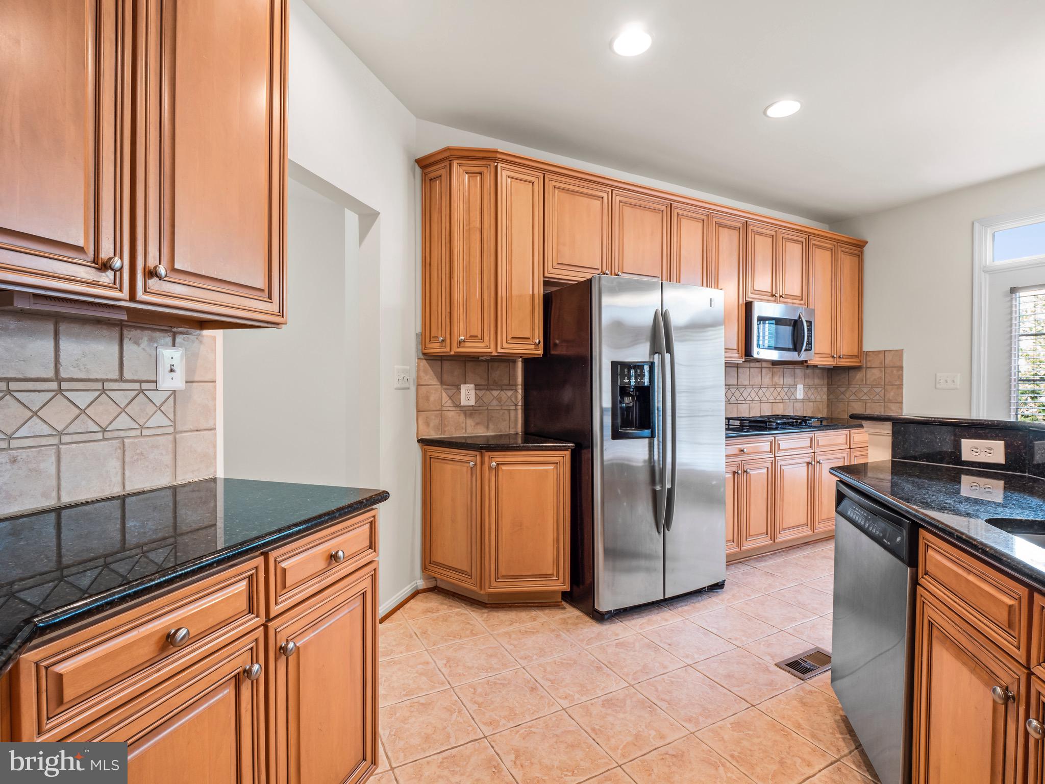 24793 Shells Way Aldie, VA 20105 - Photo 10 of 35 Gallery Image 10