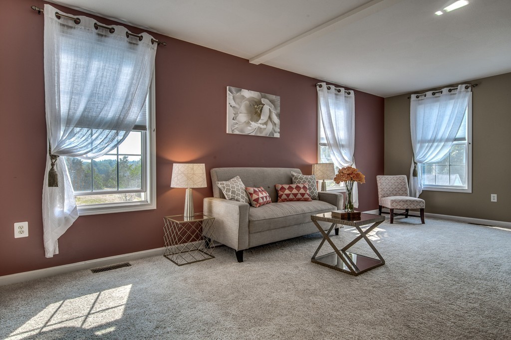94 Autumn Road Dracut, MA 01826 - Photo 5 of 20