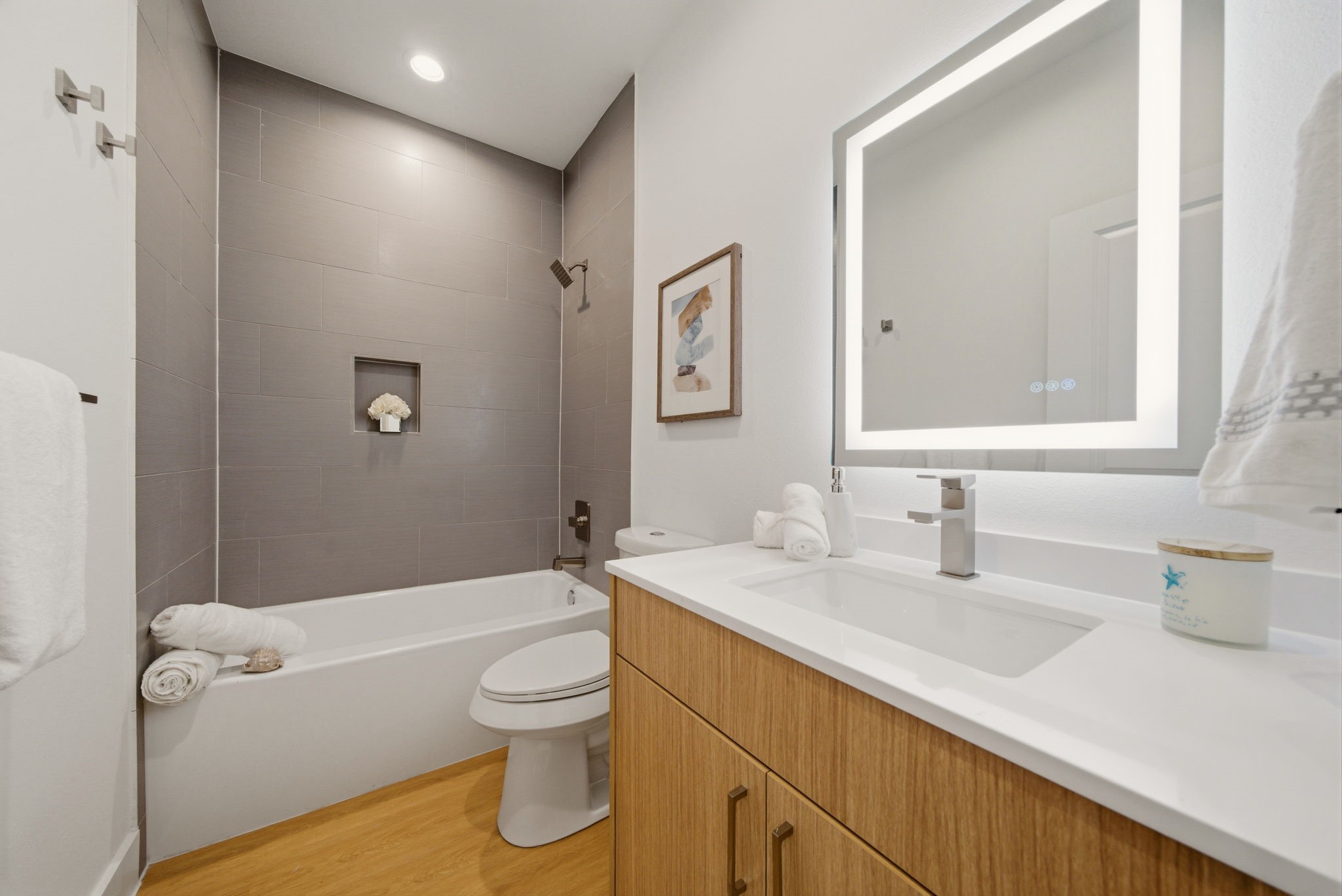 6514 Luce Street Houston, TX 77087 - Photo 15 of 34 a bathroom with a sink a toilet and shower