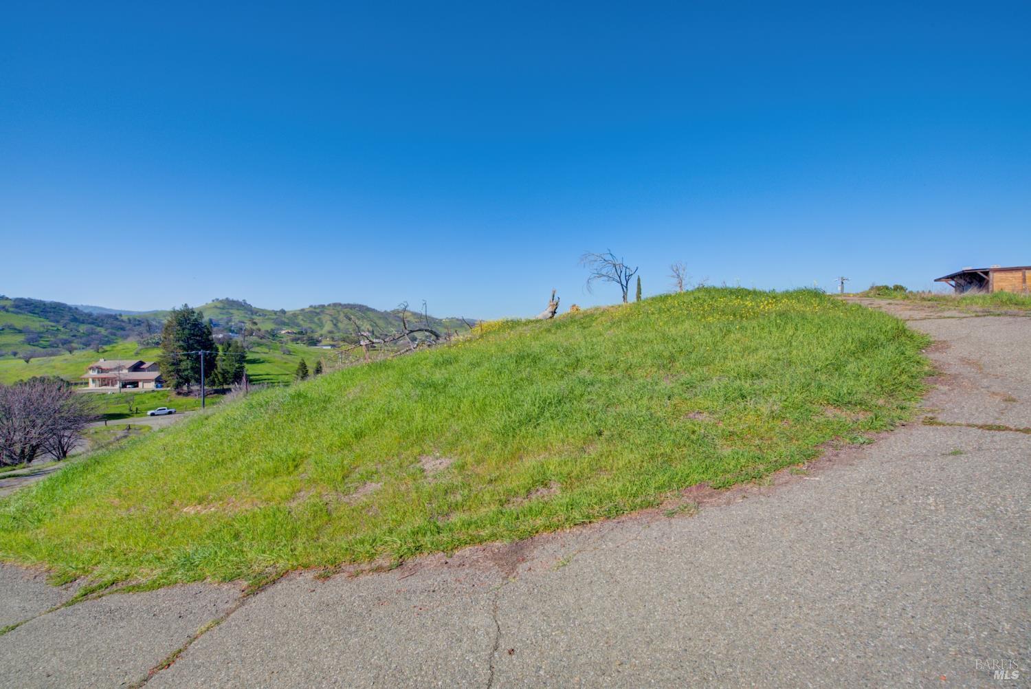 7668 English Hills Road Vacaville, CA 95688 - Photo 77 of 83