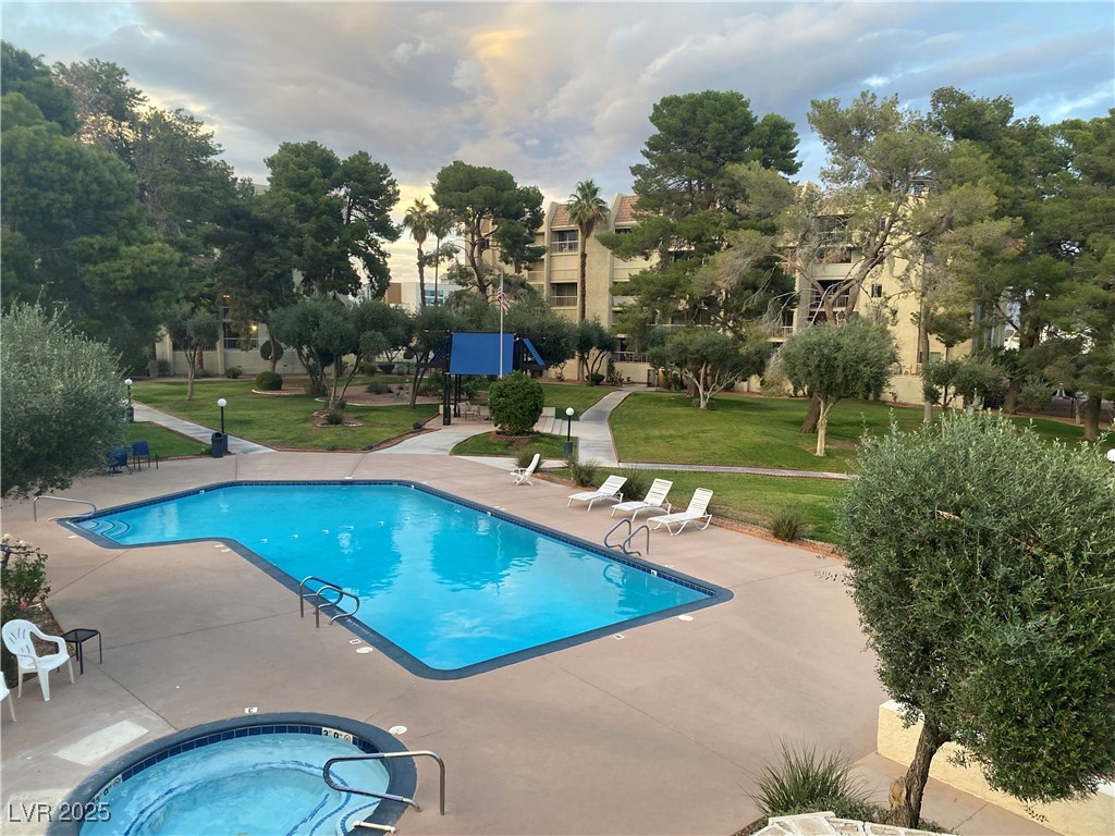 750 South Royal Crest Circle, Unit 342 Las Vegas, NV 89169 - Photo 3 of 21