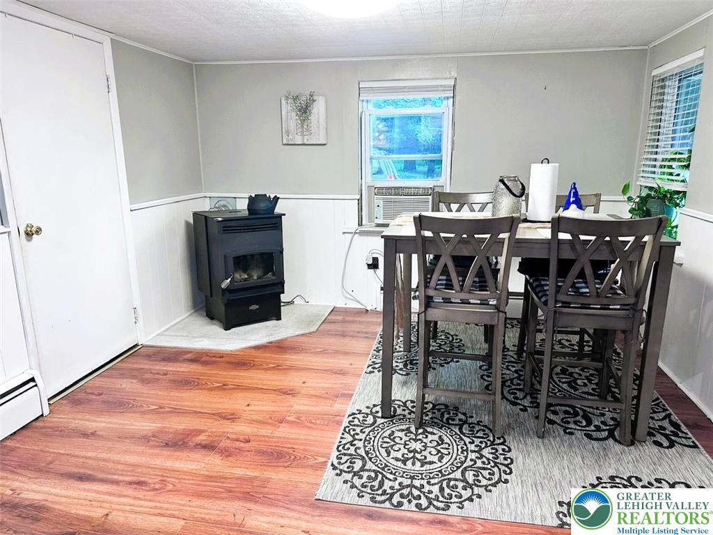 1250 Myrtle Road Walnutport, PA 18088 - Photo 6 of 30 a dining room with furniture and window