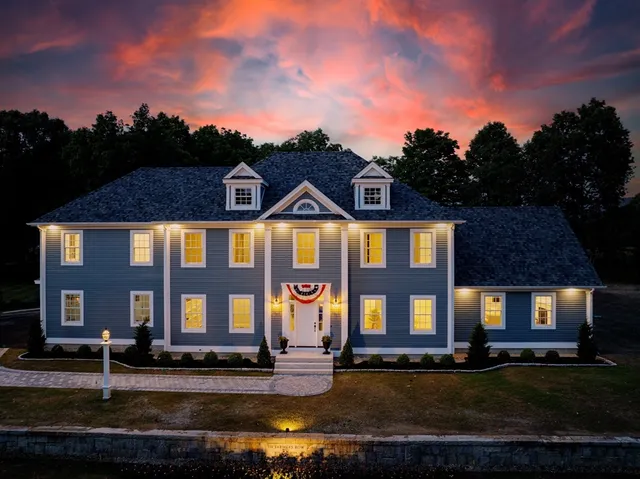 $1,699,000 | 111 Farmers Row, Groton, MA 01450