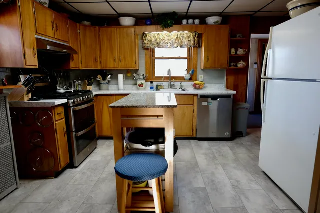 $425,000 | 20 Carter Street, Concord, NH 03301