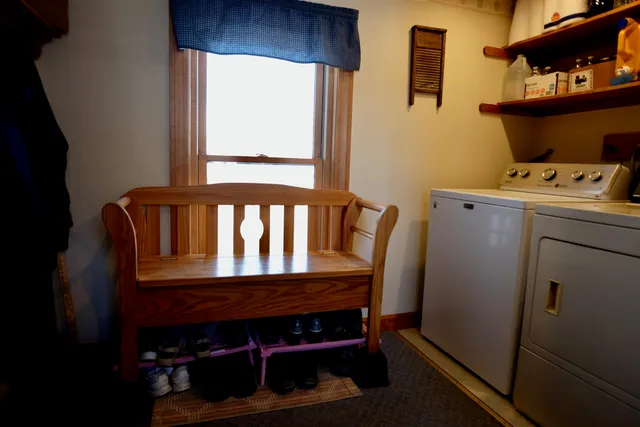 $425,000 | 20 Carter Street, Concord, NH 03301