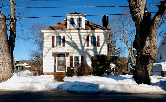 $425,000 | 20 Carter Street, Concord, NH 03301