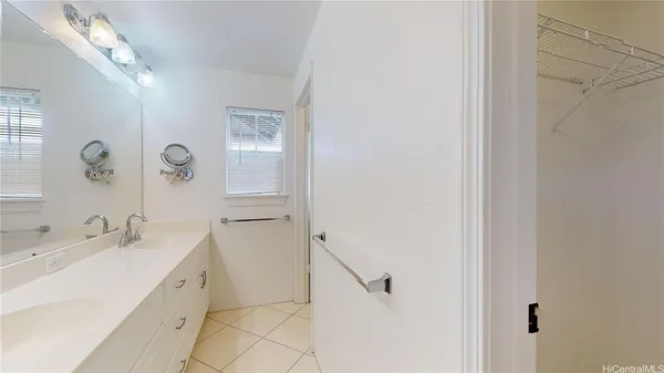 $3,600 | 7018 Hawaii Kai Drive, Unit 13, Honolulu, HI 96825