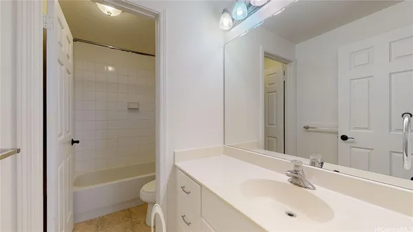$3,600 | 7018 Hawaii Kai Drive, Unit 13, Honolulu, HI 96825