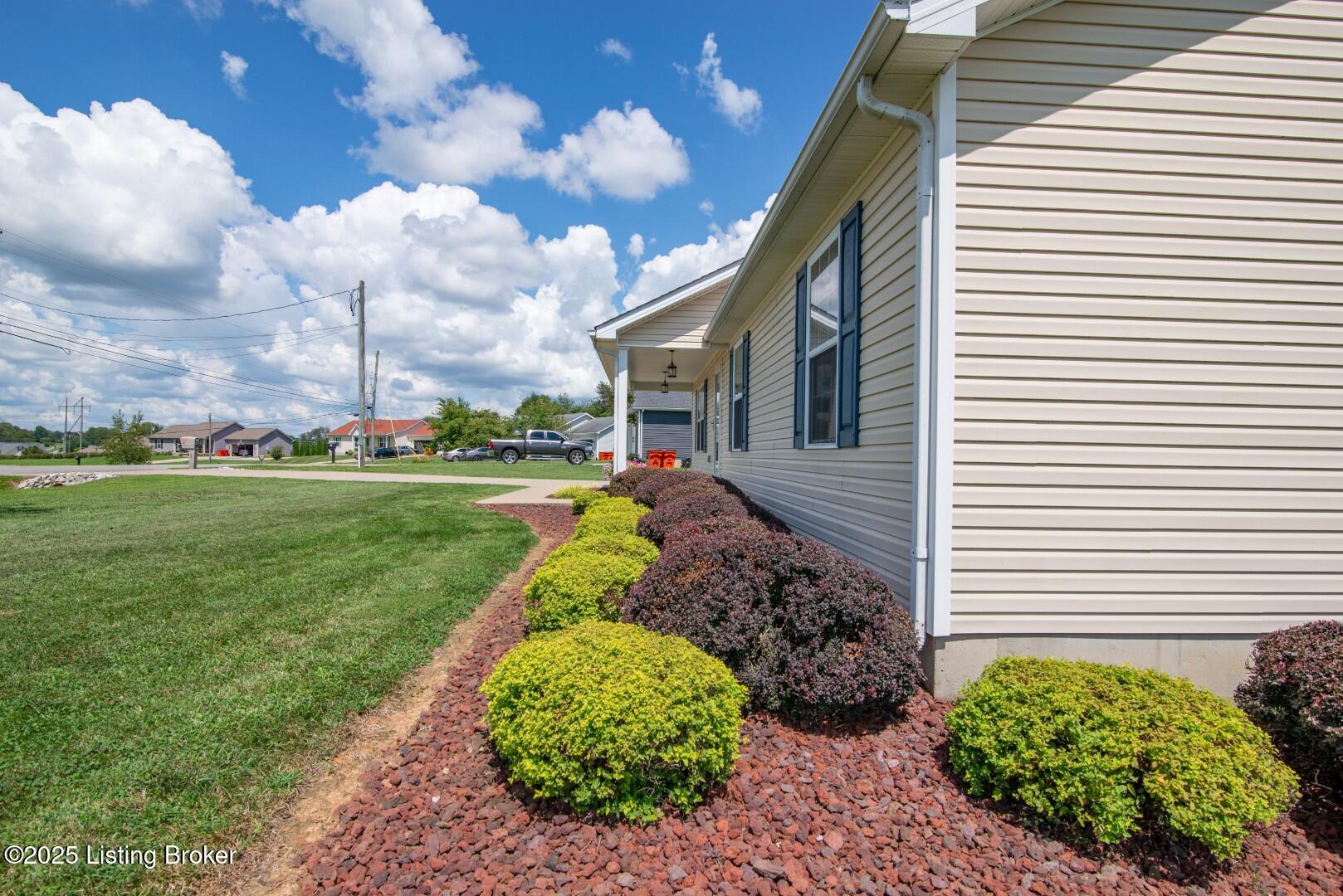 239 Winngate Road-3