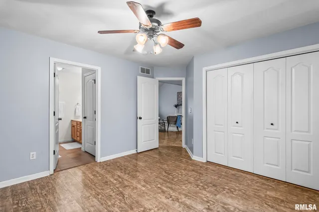 $262,800 | 1620 Magnolia Drive, Chatham, IL 62629