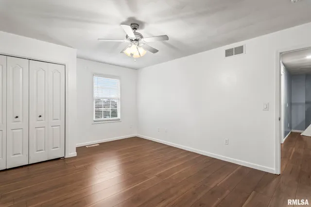 $262,800 | 1620 Magnolia Drive, Chatham, IL 62629