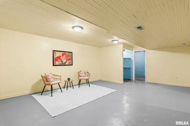 $262,800 | 1620 Magnolia Drive, Chatham, IL 62629