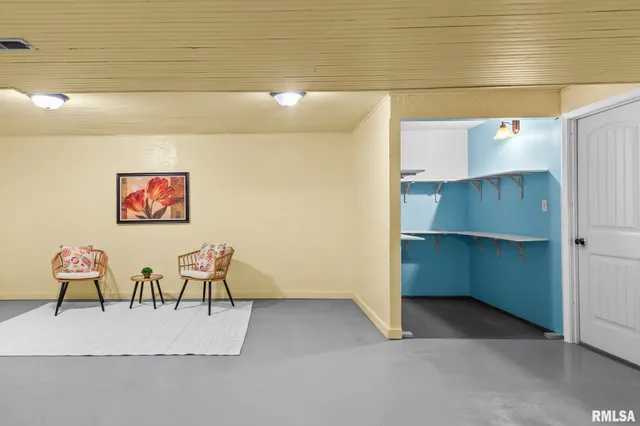 $262,800 | 1620 Magnolia Drive, Chatham, IL 62629