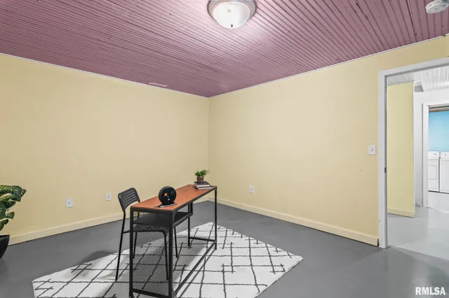 $262,800 | 1620 Magnolia Drive, Chatham, IL 62629