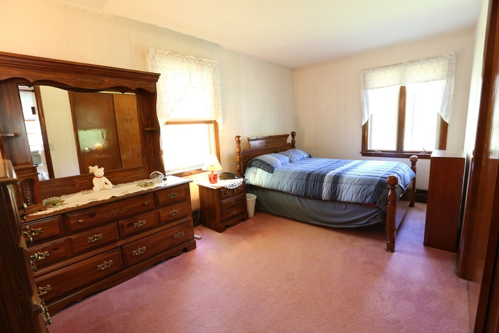 1304 Sharps Lot Road Swansea, MA 02777 - Photo 6 of 30 Gallery Image 6