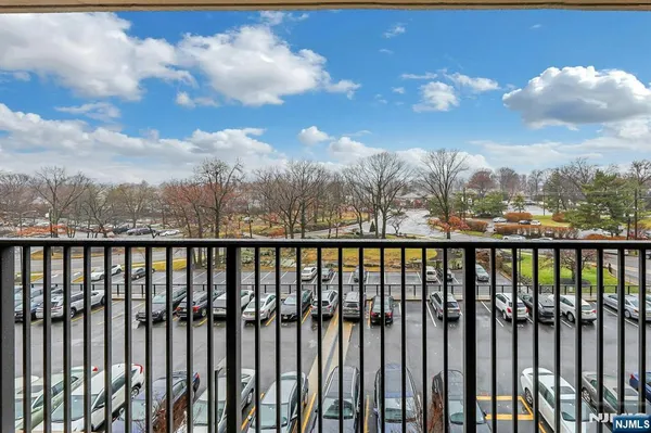 $115,000 | 6 Horizon Road, Unit 306, Fort Lee, NJ 07024