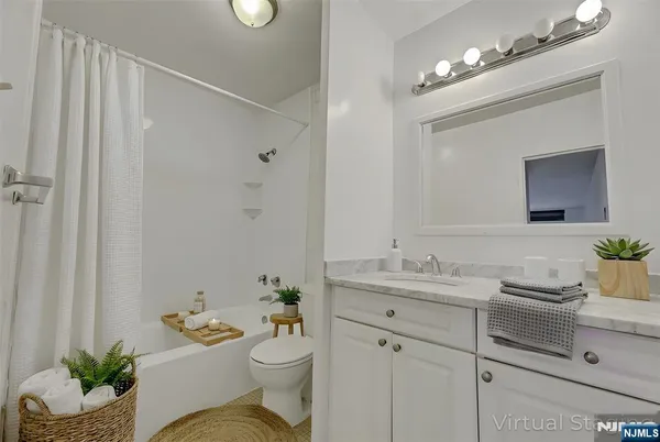 $115,000 | 6 Horizon Road, Unit 306, Fort Lee, NJ 07024