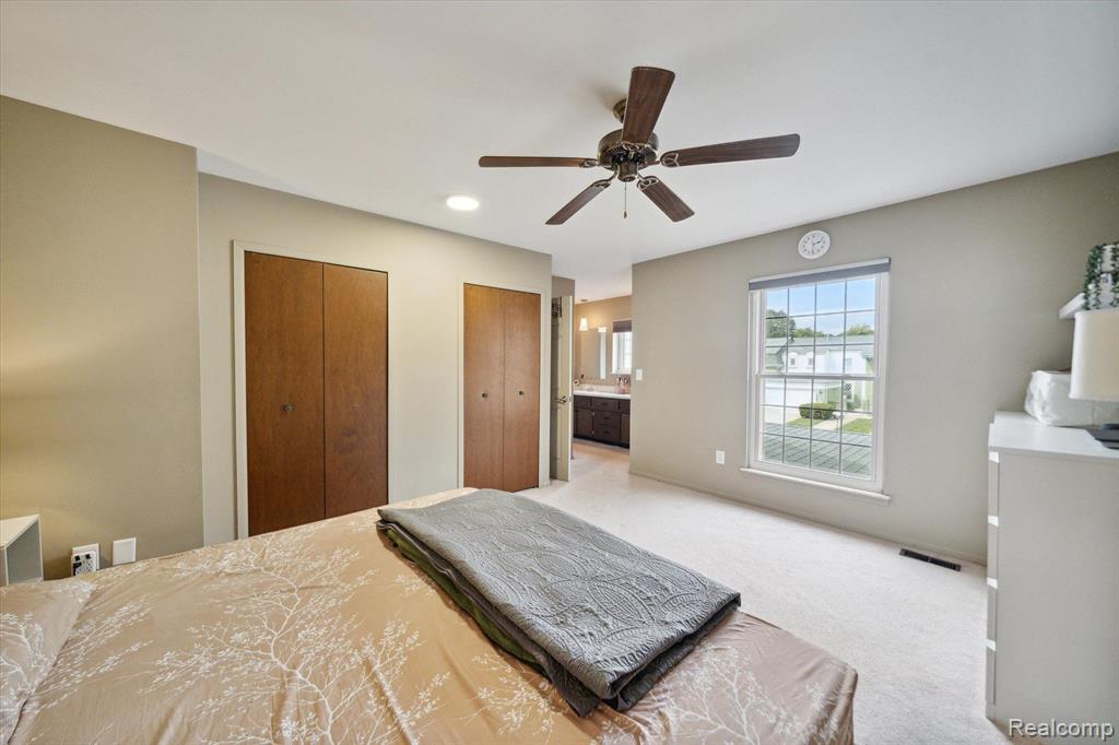 76 Stratford Lane Rochester Hills, MI 48309 - Photo 18 of 38