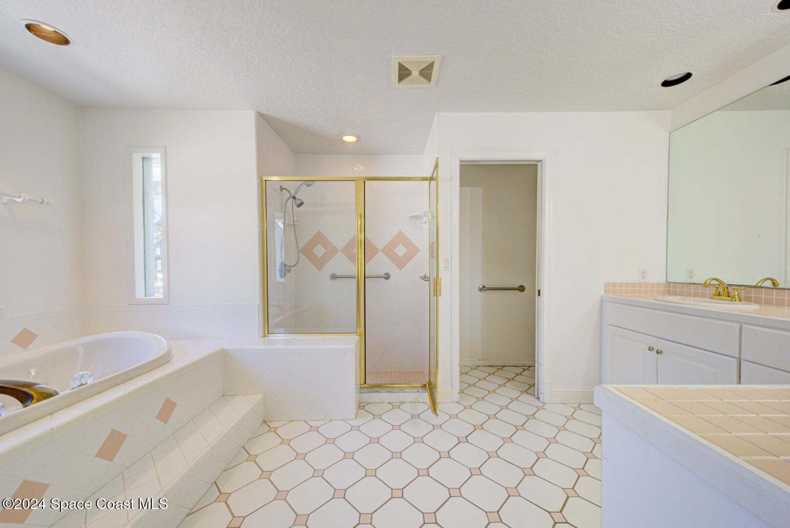 4050 Quail Path Road Cocoa, FL 32926 - Photo 29 of 60 master bathroom