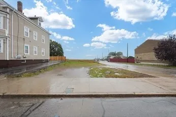 $150,000 | 690 Potters Avenue, Providence, RI 02907