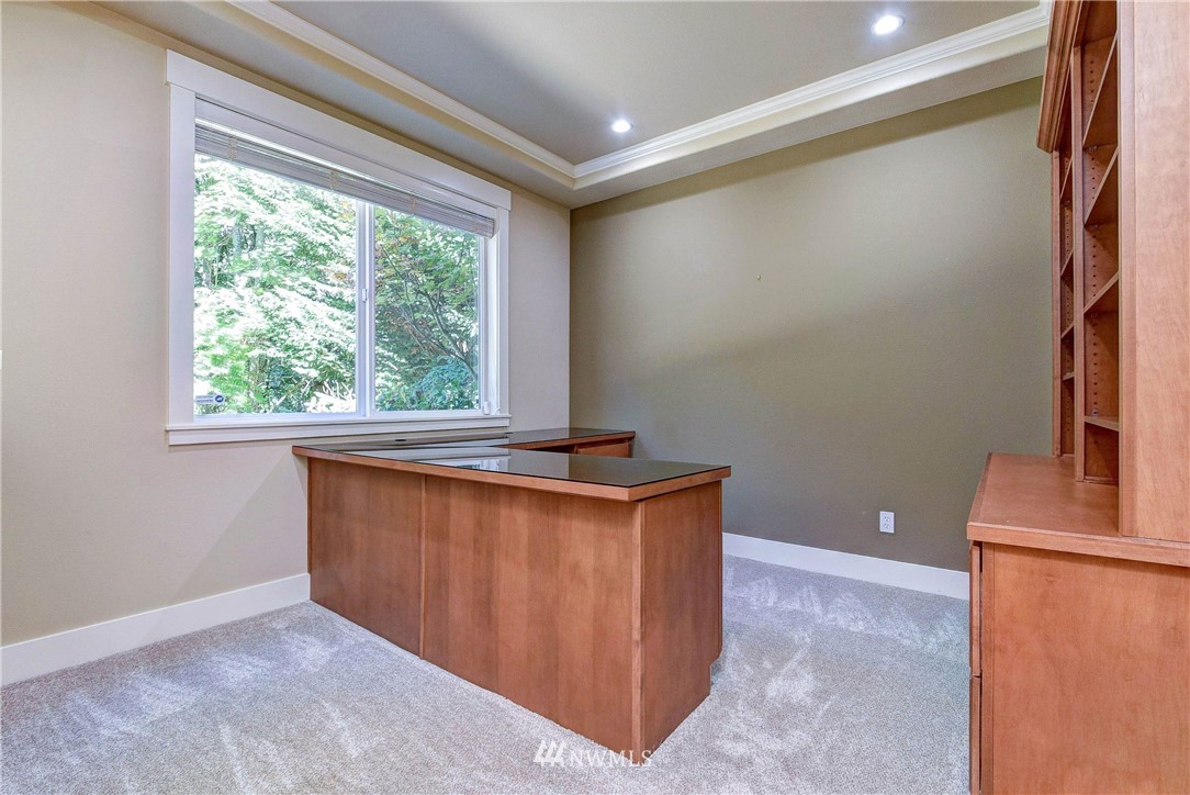 21980 Vine Road Brier, WA 98036 - Photo 14 of 36 Gallery Image 14