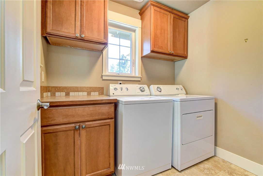 21980 Vine Road Brier, WA 98036 - Photo 27 of 36 Gallery Image 27