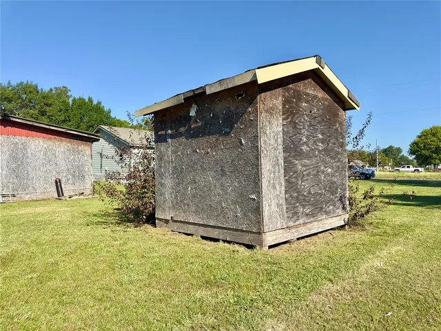 $189,900 | 200 East South Street, Trenton, TX 75490