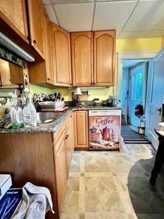 5 Hartford Road Worcester, MA 01606 - Photo 6 of 11 Gallery Image 6