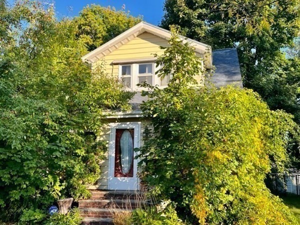 5 Hartford Road Worcester, MA 01606 - Photo 8 of 11 Gallery Image 8
