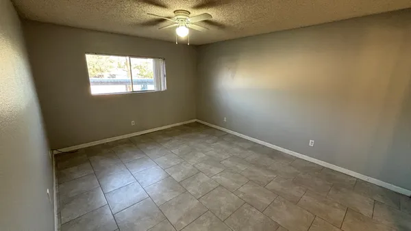 $1,395 | 1130 East Butler Drive, Unit B4, Phoenix, AZ 85020