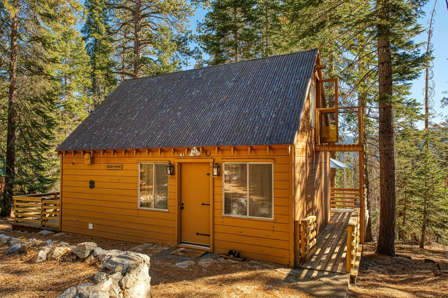 61347 Old Hunting Road Mono Hot Springs, CA 93634 - Photo 18 of 31 a view of a house with a tree