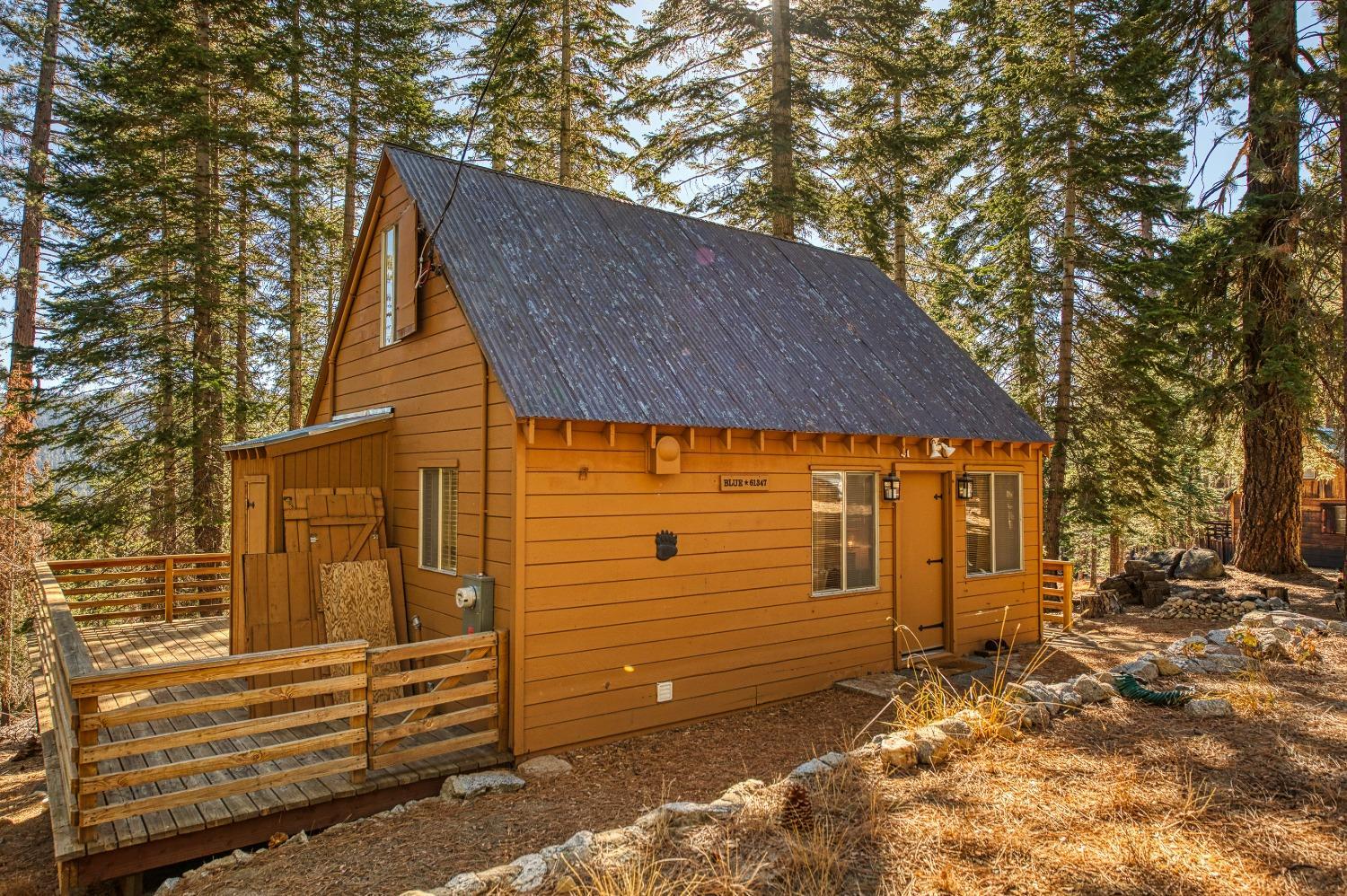 61347 Old Hunting Road Mono Hot Springs, CA 93634 - Photo 3 of 31 a view of a house with a yard