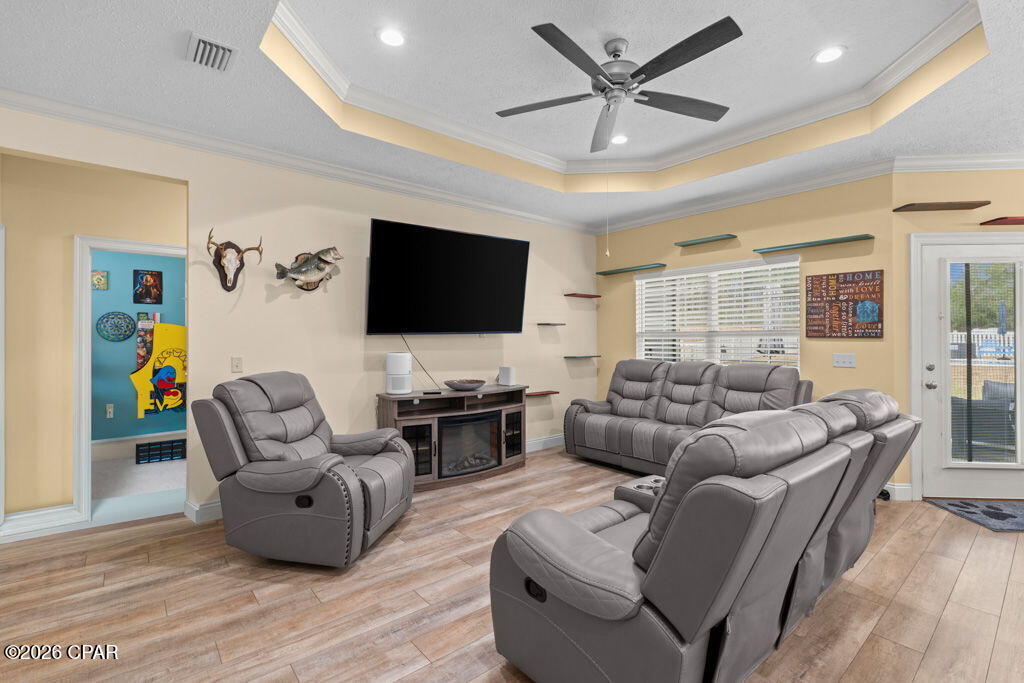 211 Skunk Valley Road Southport, FL 32409 - Photo 5 of 36