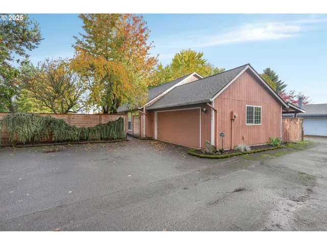 $400,000 | 1300 Northeast 155th Avenue, Portland, OR 97230