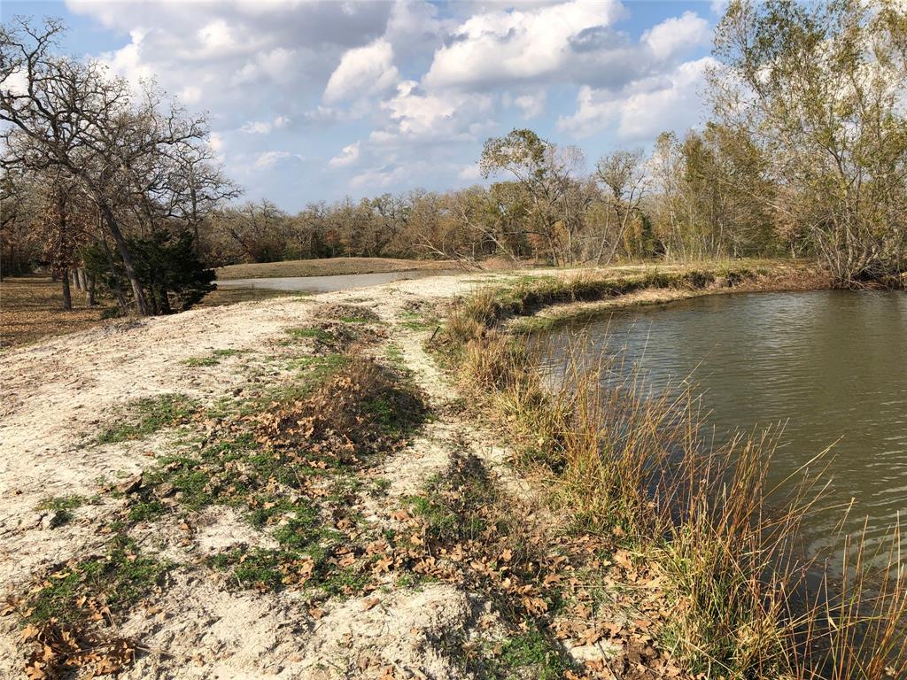 72 Cr 121 Iola Tx 77861